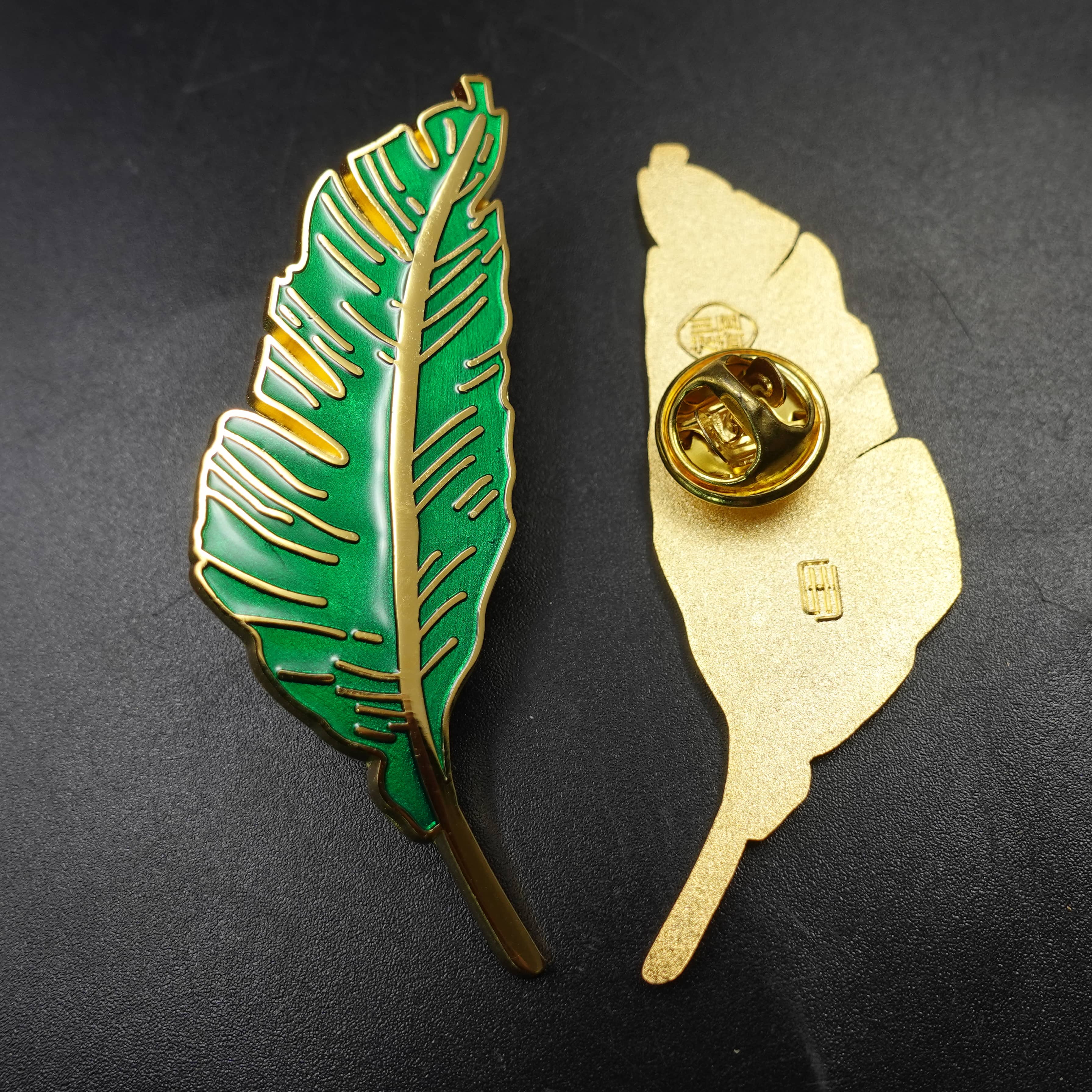 Pins 4