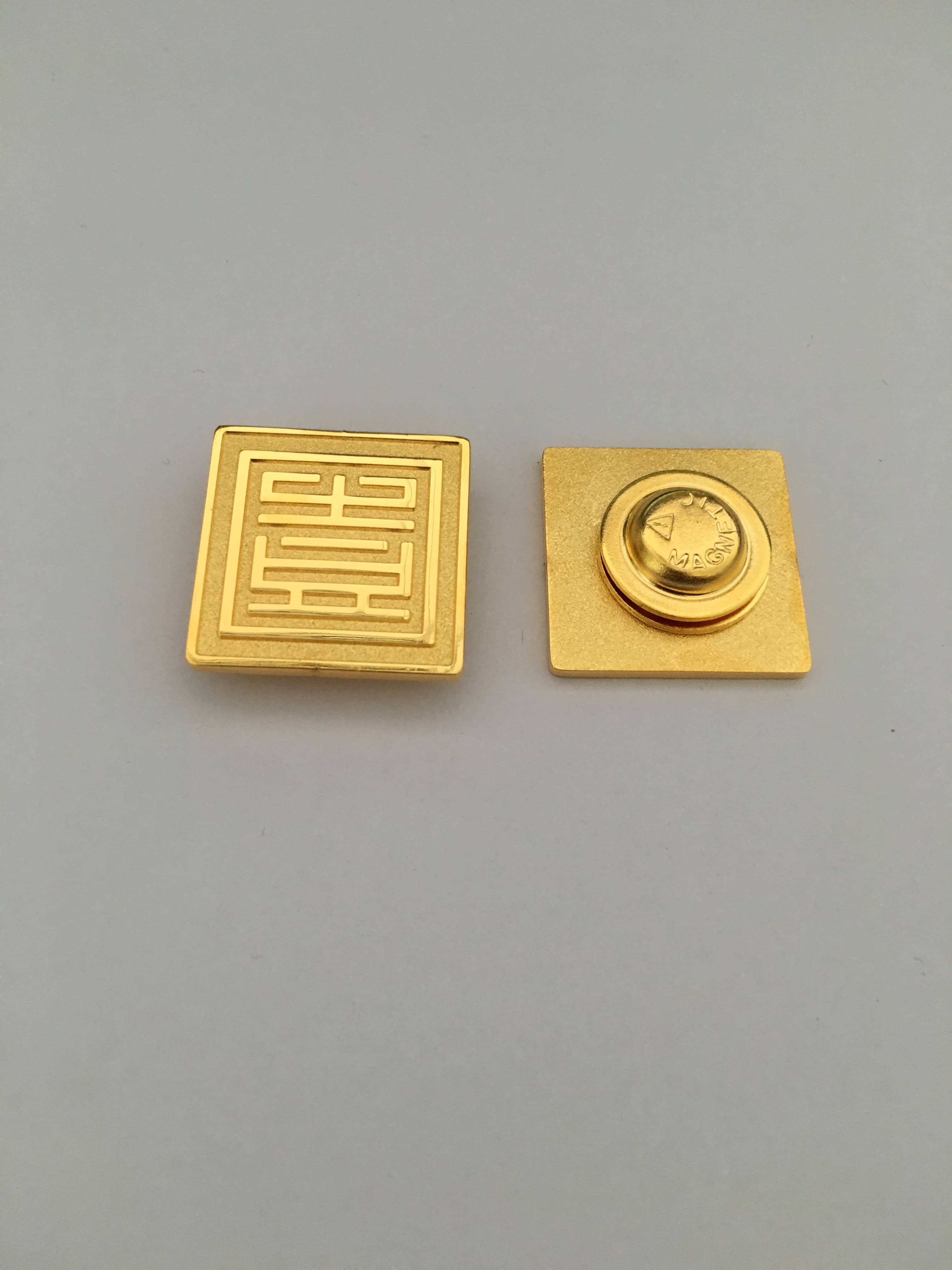 Pins 7